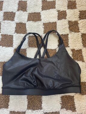black Lululemon Energy Bra Shine